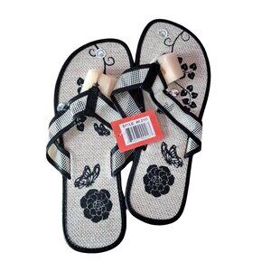 Women LA Beauty Black Flower Thong Flip Flops- Sizes 9 & 10